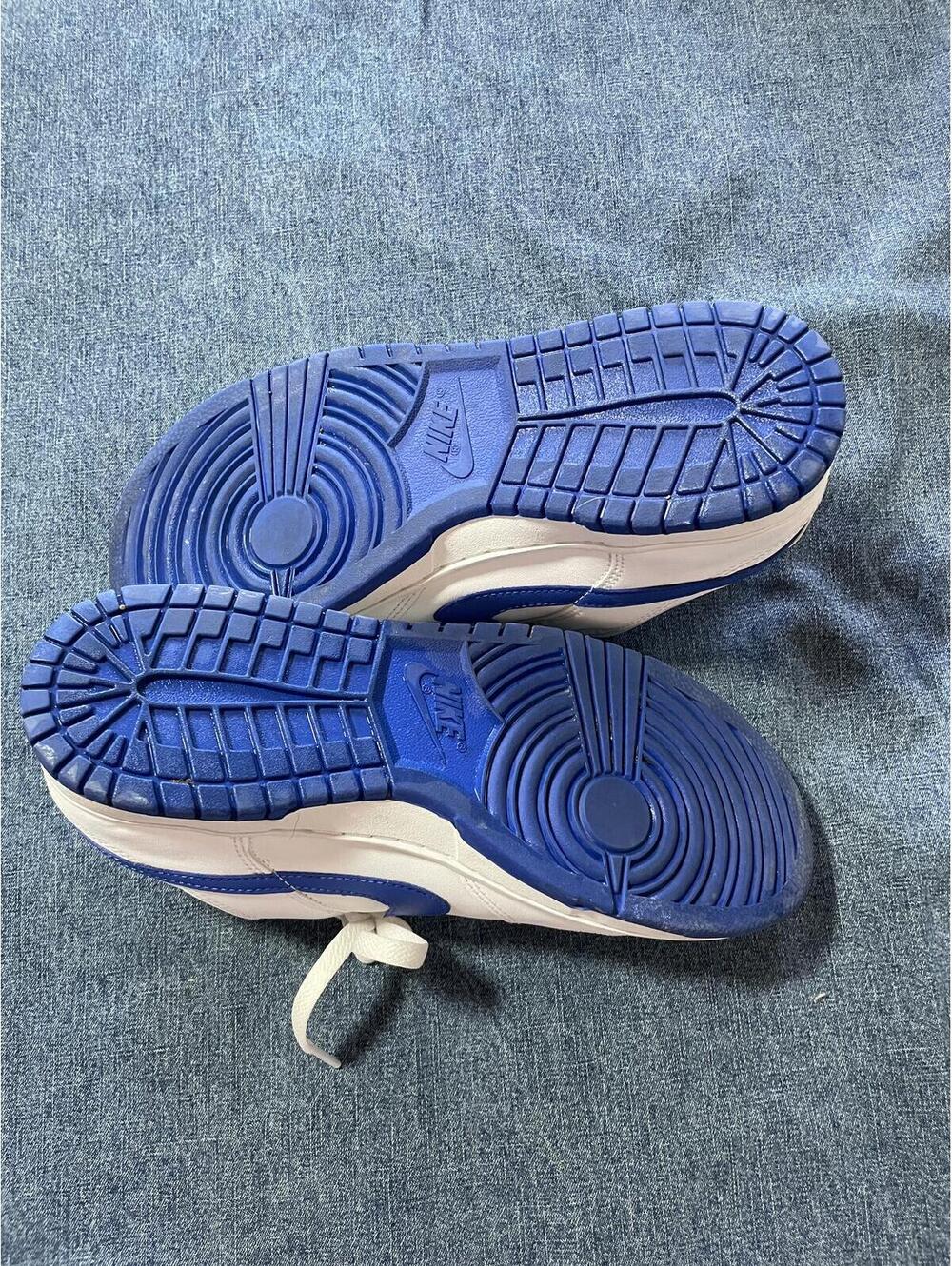Men's Nike 9.5 Dunk Low Summit White/Hyper Royal Blue sneakers like new!